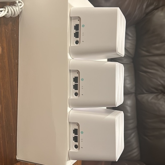 Meshforce Whole Home Mesh Wi-Fi System (Model M1) - Picture 6 of 6